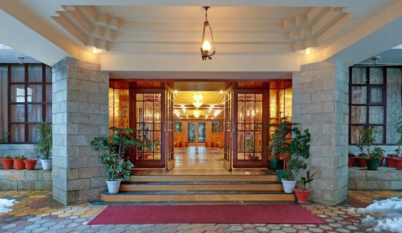 Shingar Regency Hotel Manāli Buitenkant foto