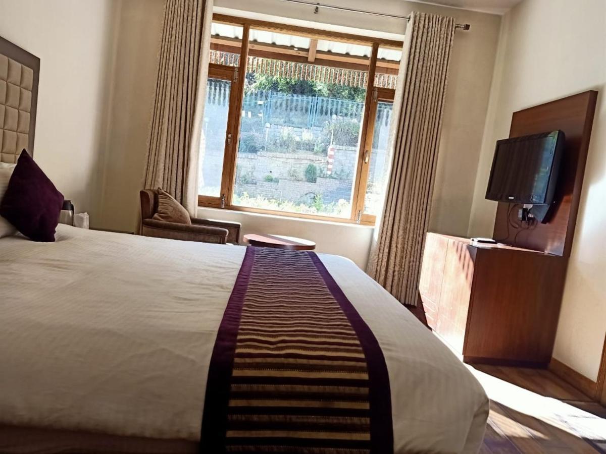 Shingar Regency Hotel Manāli Buitenkant foto