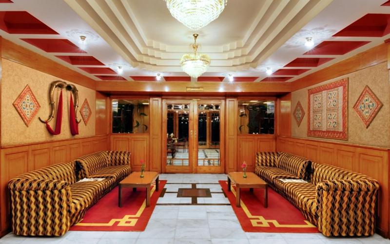 Shingar Regency Hotel Manāli Buitenkant foto