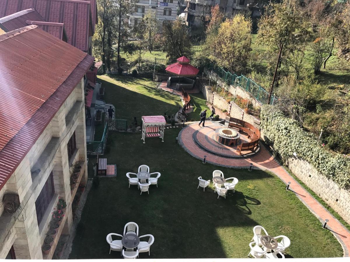 Shingar Regency Hotel Manāli Buitenkant foto