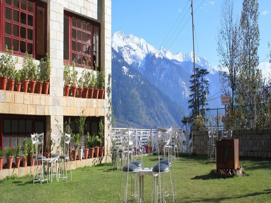 Shingar Regency Hotel Manāli Buitenkant foto