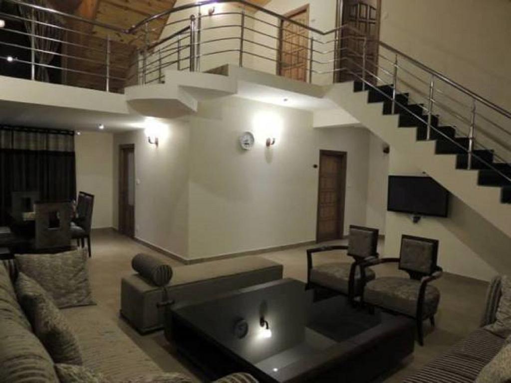 Shingar Regency Hotel Manāli Buitenkant foto