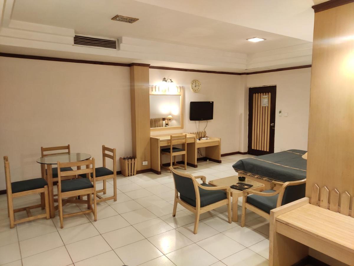 Shingar Regency Hotel Manāli Buitenkant foto
